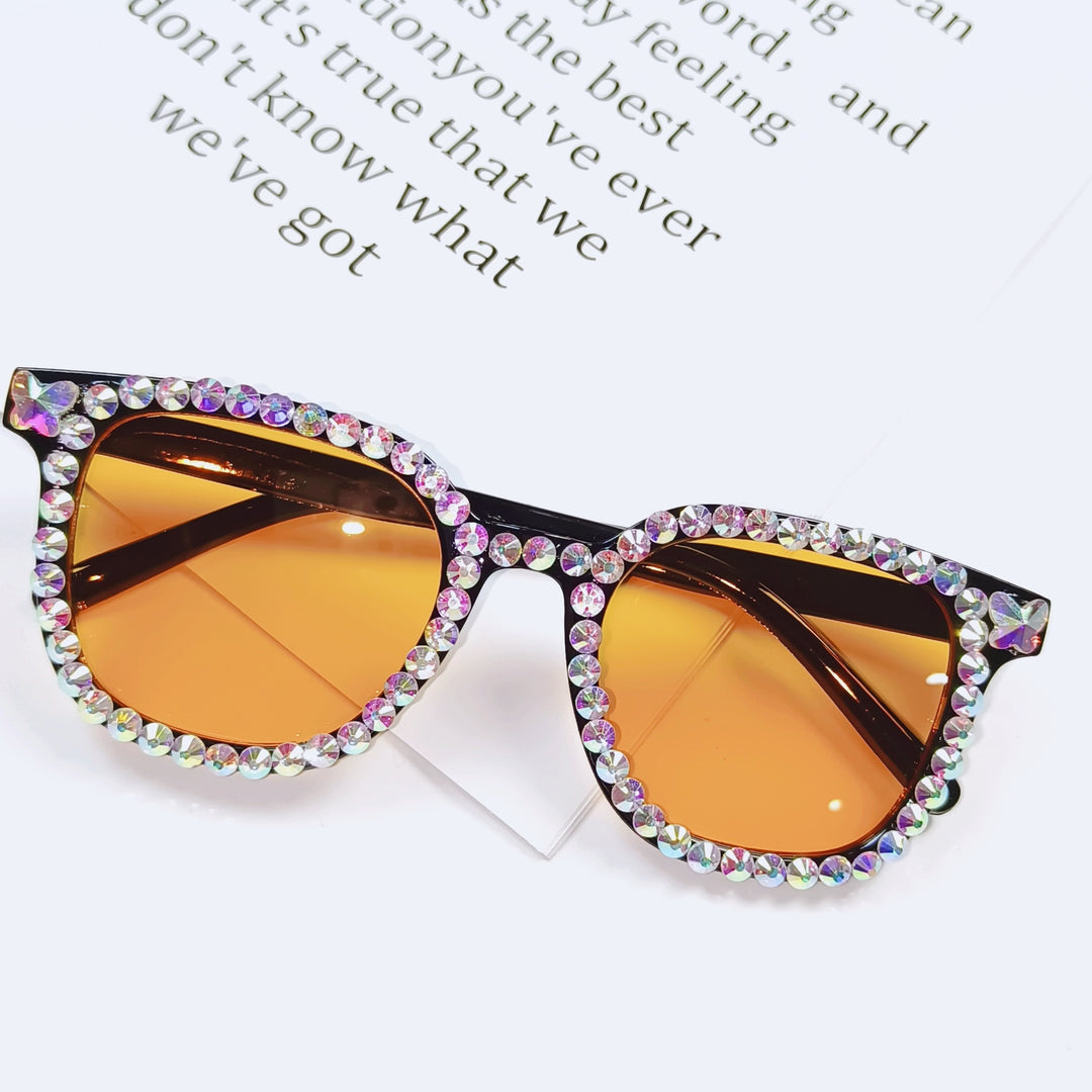 Fashionable Rhinestone-Embellished Sunglasses Bowlift
