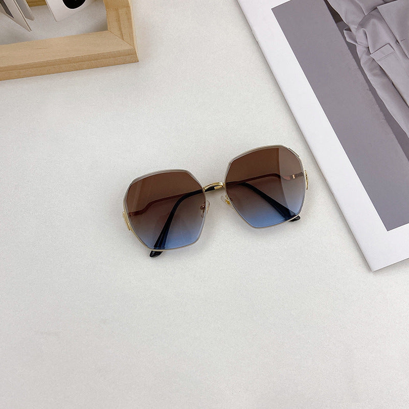 Fashionable Geometric Sunglasses Bowlift