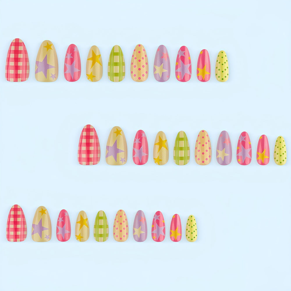 Creative artificial nails in playful star design Bowlift