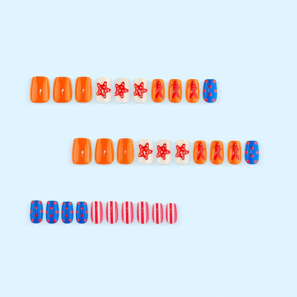 Creative artificial nails in maritime motif Bowlift