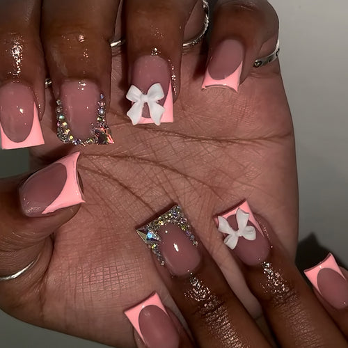 Elegant Designer Press-On Nail Set Bowlift