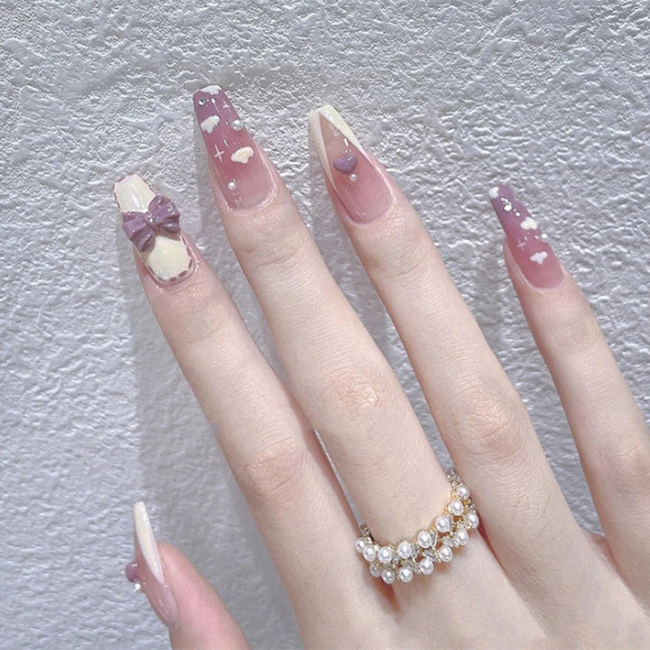 Festive Holiday Themed Press-On Nail Art Bowlift