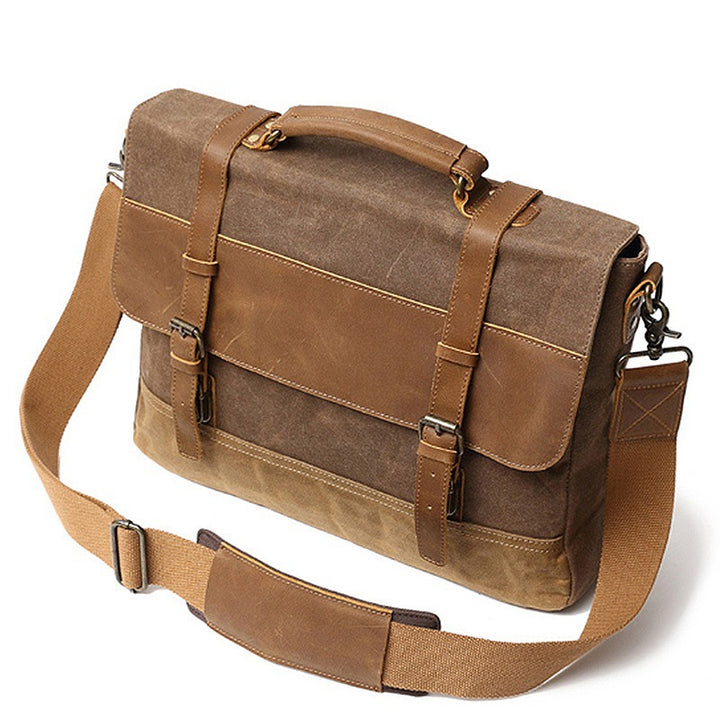 Robust briefcase with vintage design Bowlift