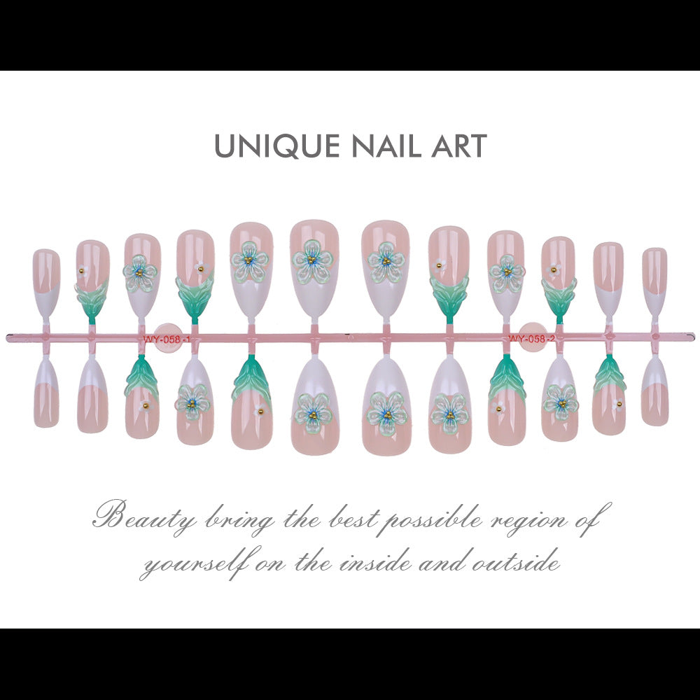 Floral-Embellished Press-On Nail Set Bowlift