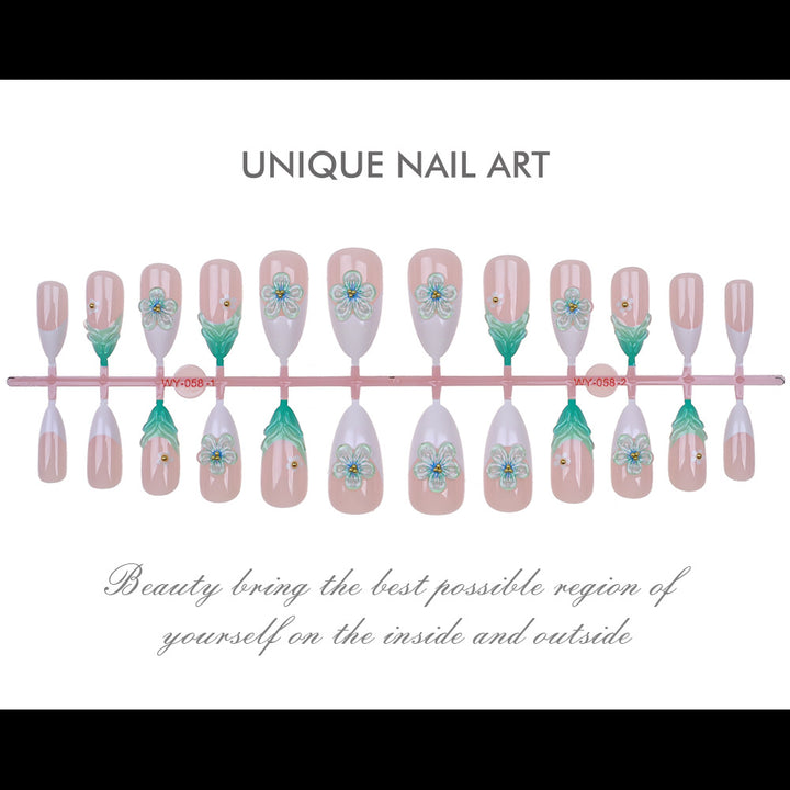 Floral-Embellished Press-On Nail Set Bowlift