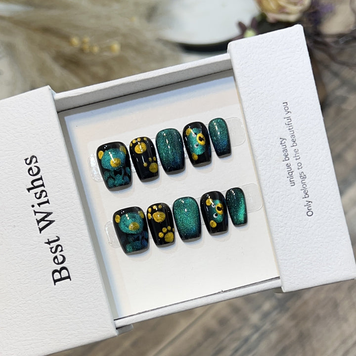 Artistic Press-On Nail Set with Playful Floral and Glitter Accents Bowlift