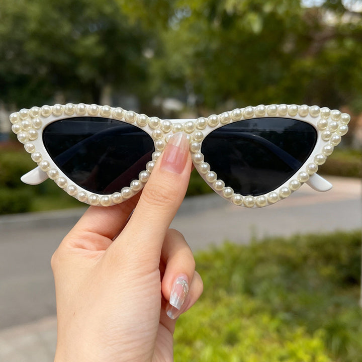 Pearl-Embellished Cat Eye Sunglasses Bowlift