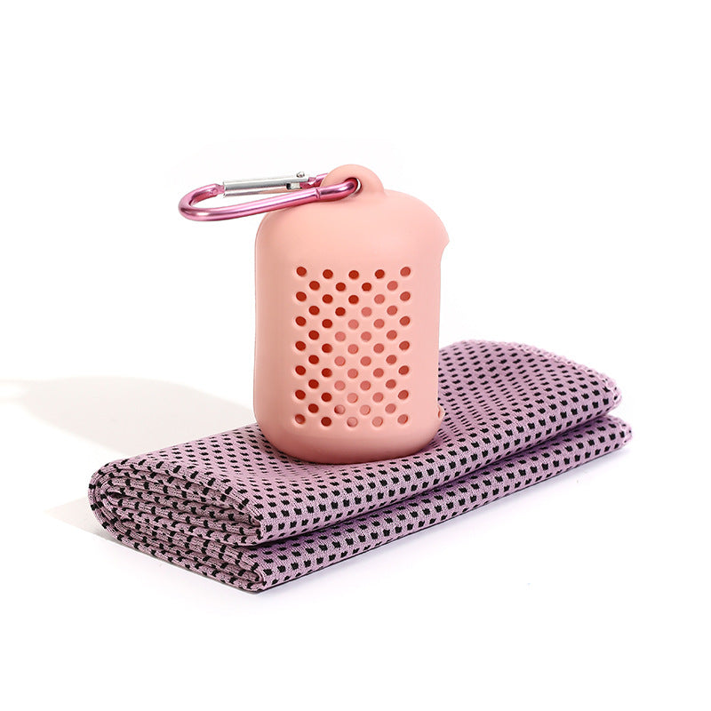 Unisex cooling towel in storage case Bowlift
