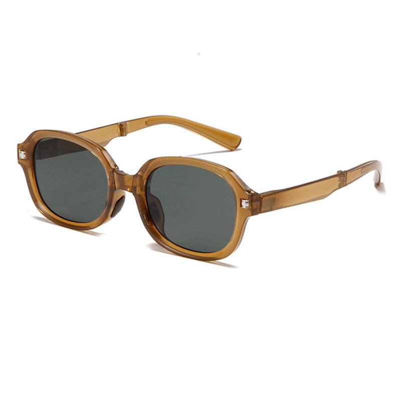 Ladies Fashion Sunglasses in Retro Style Bowlift