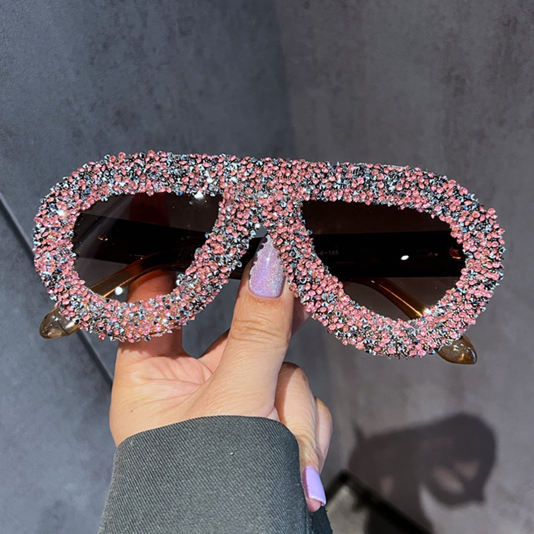 Ladies sunglasses with extravagant crystal embellishment Bowlift