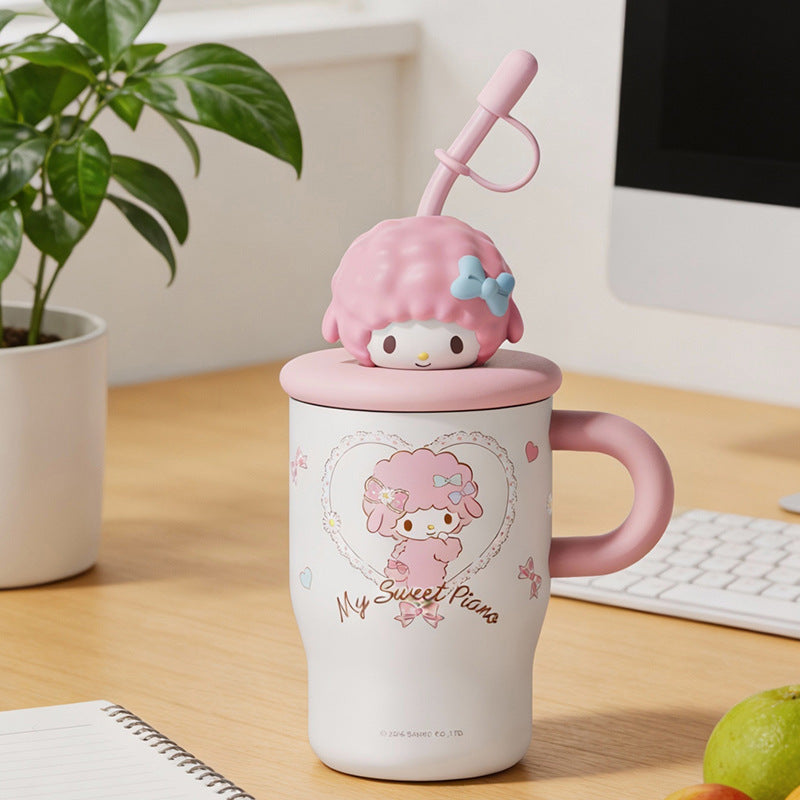 Ladies drinking cup with creative lid and straw Bowlift