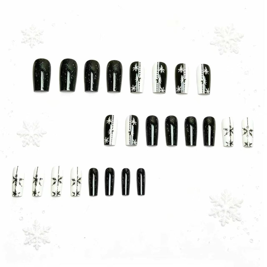 Elegant Winter Snowflake Nail Art Bowlift