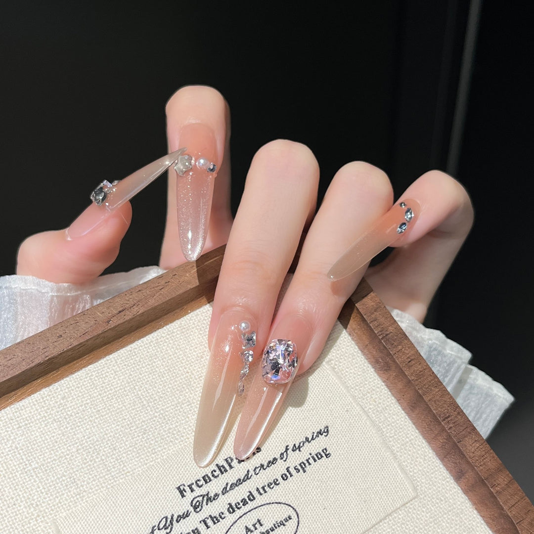 Elegant Rhinestone-Embellished Press-On Nail Extensions Bowlift