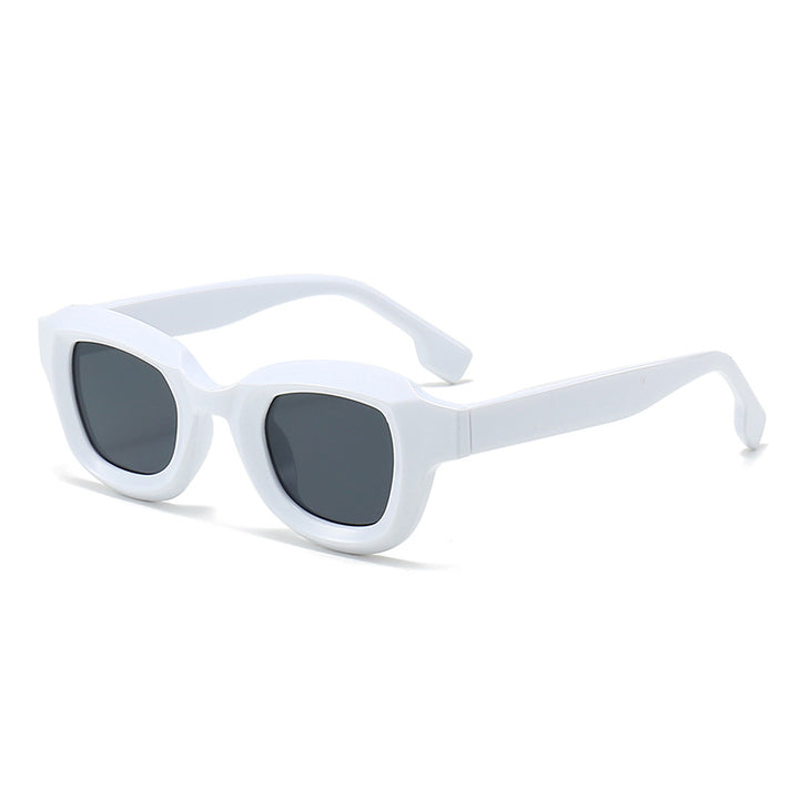 Women Fashion Sunglasses in Trendy Design Bowlift