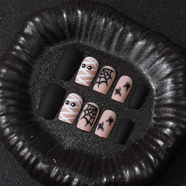 Halloween Themed Press-On Nail Art Set Bowlift