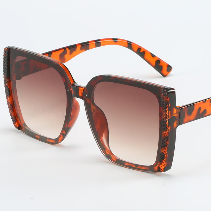 Women oversized designer sunglasses in modern woven design Bowlift