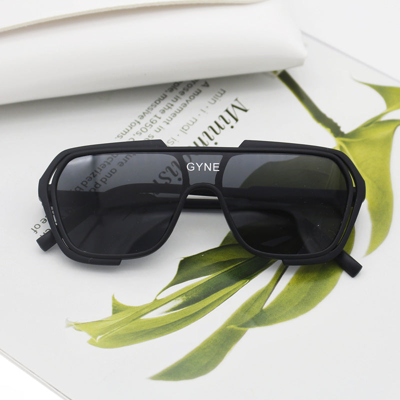 Women's sporty sunglasses with modern design Bowlift