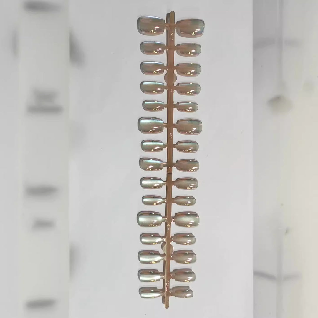Iridescent Press-On Nail Tips Bowlift
