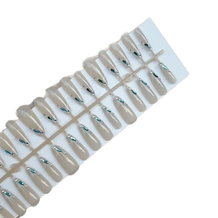 Artificial nails with glitter accents and elegant shapes Bowlift