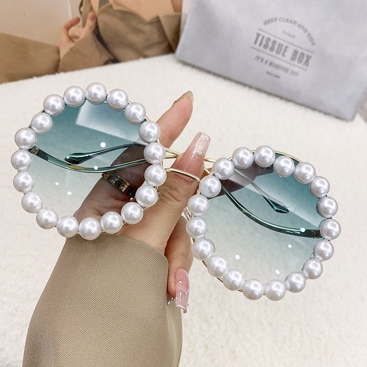 Women's designer sunglasses with pearl-embellished frame Bowlift