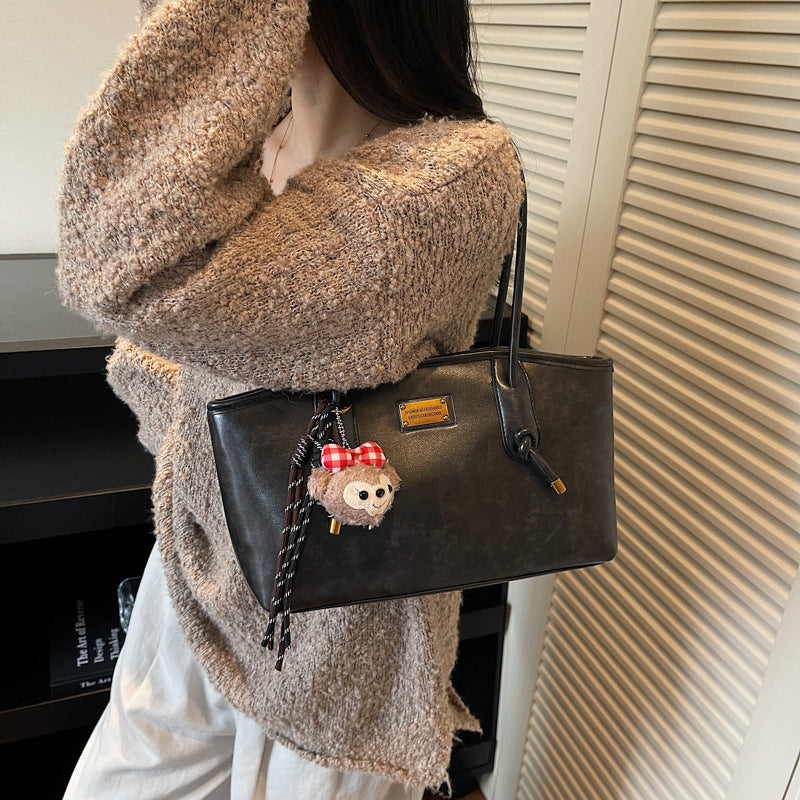 Elegant Structured Leather Tote Bowlift