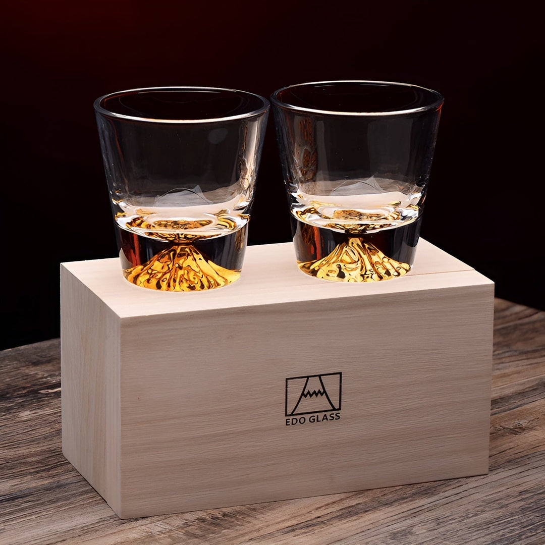 Whiskey glasses with Mount Fuji design – Elegant set for connoisseurs | Bowlift