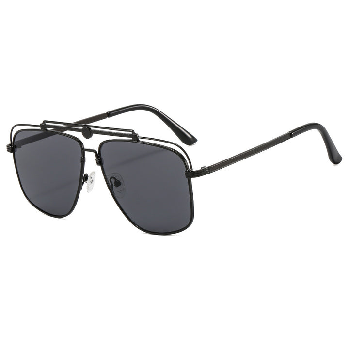 Ladies sunglasses in elegant retro style Bowlift
