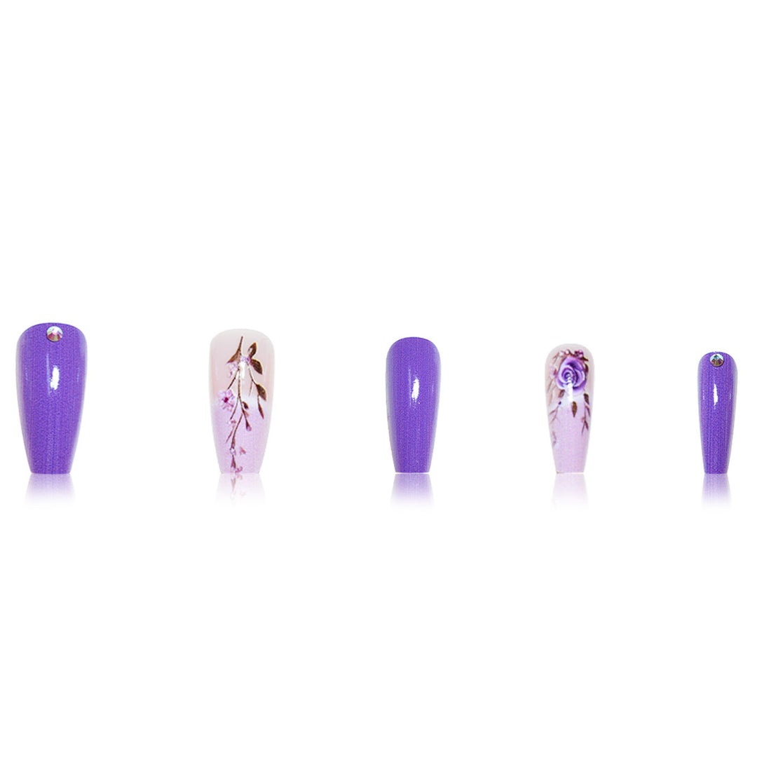 Elegant Floral 3D Press-On Nail Extensions Bowlift