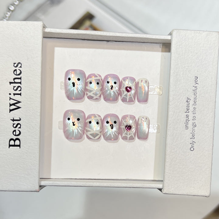 Whimsical Characters Press-On Nail Set Bowlift