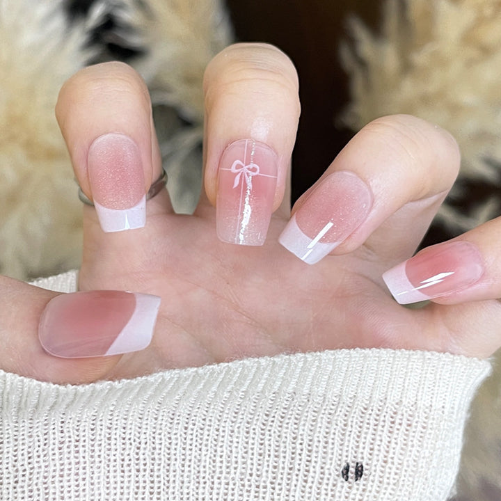 Elegant Nail Art Press-On Nails Bowlift
