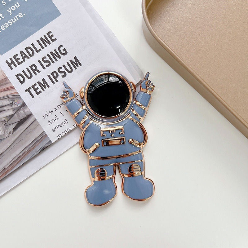 Astronaut Brooch Bowlift
