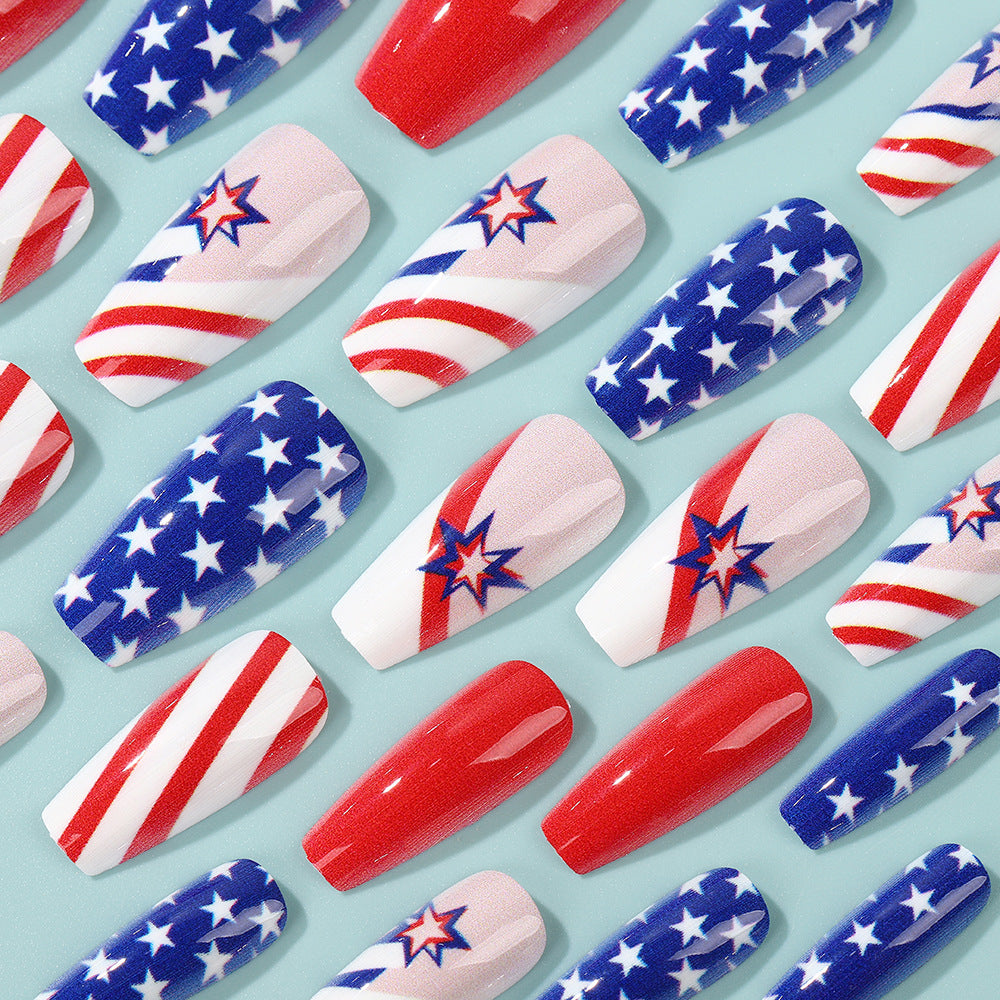 Artful nail tips in patriotic design Bowlift
