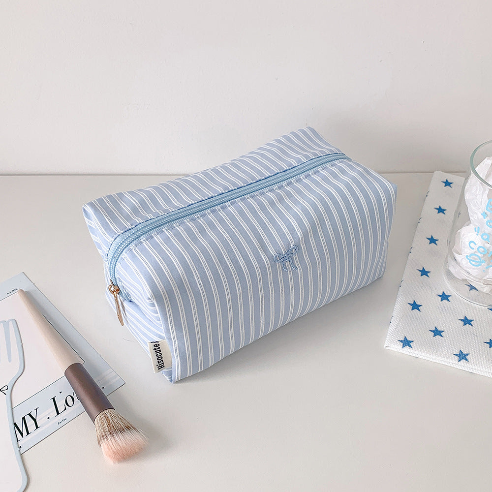 Quilted Rectangular Cosmetic Pouch with Top Zipper Bowlift