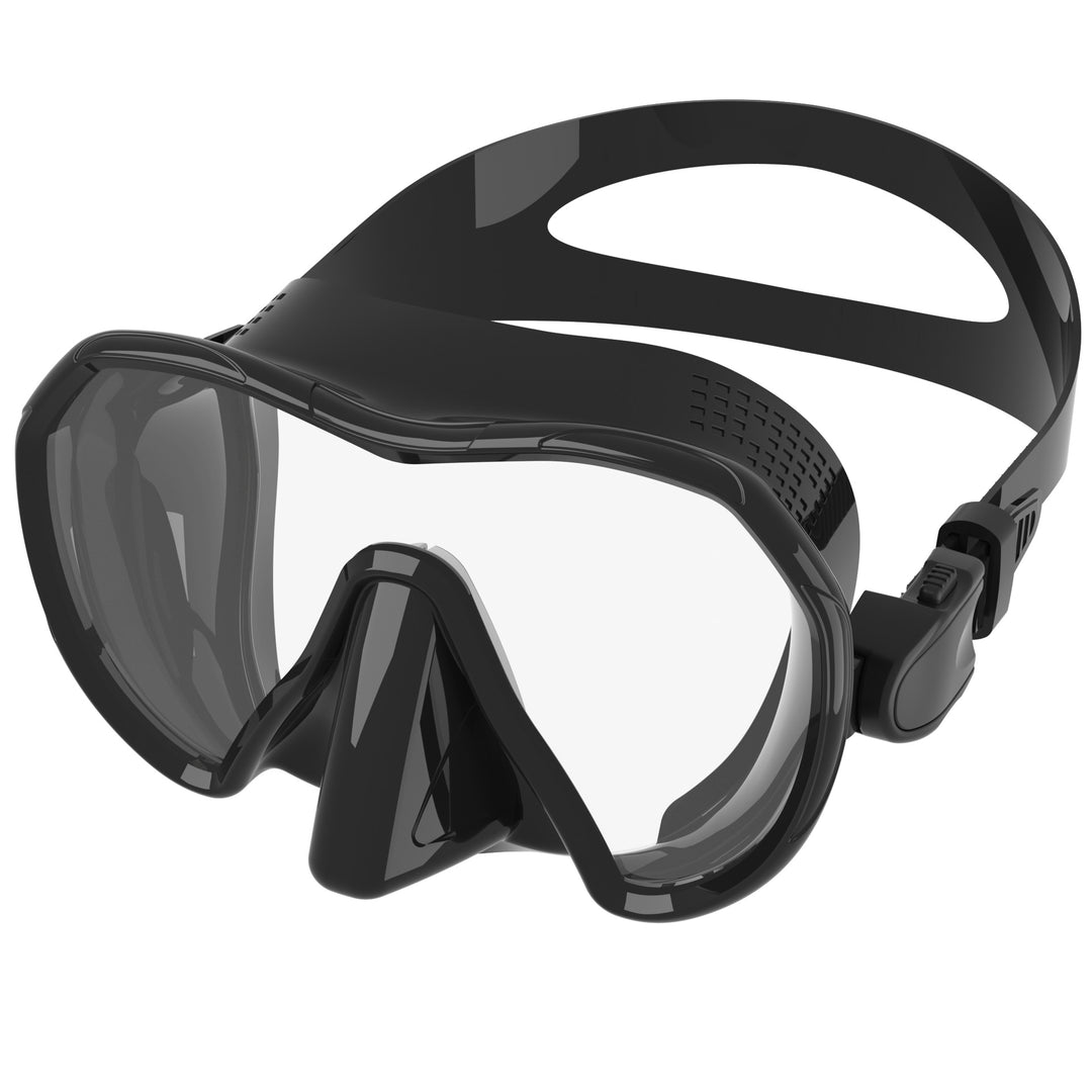 Diving mask with wide field of vision and innovative anti-fog technology Bowlift