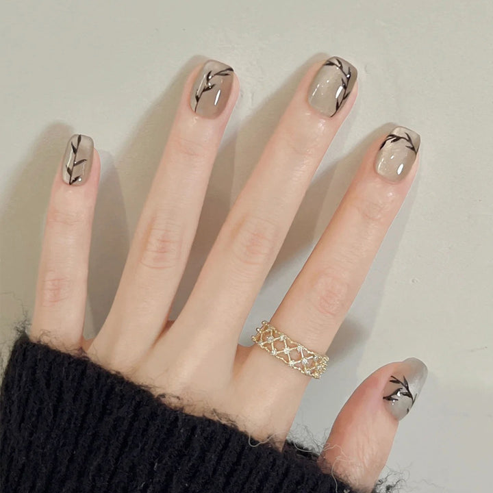 Acrylic Stiletto Press-On Nails Bowlift