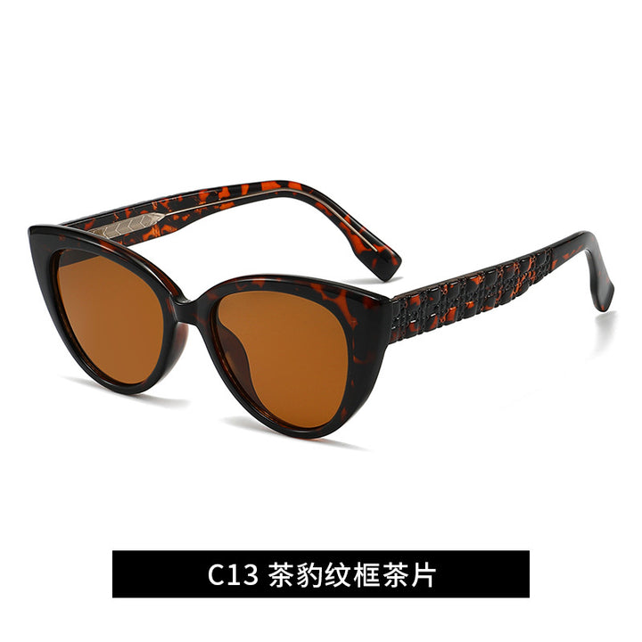 Women's Cat-Eye Sunglasses with Decorative Bridge Bowlift