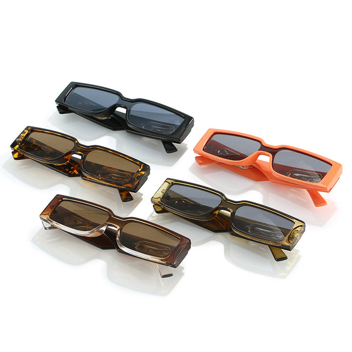 Women's trendy sunglasses with exclusive design and luxurious accents Bowlift