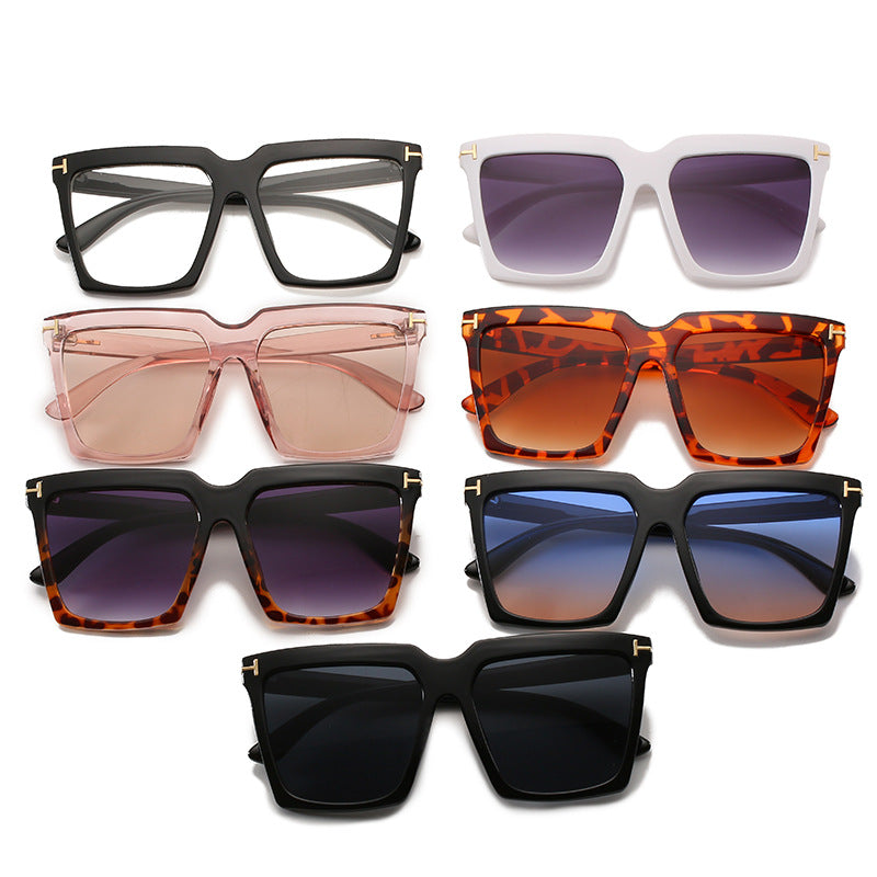 Women oversized square sunglasses with luxurious accents Bowlift