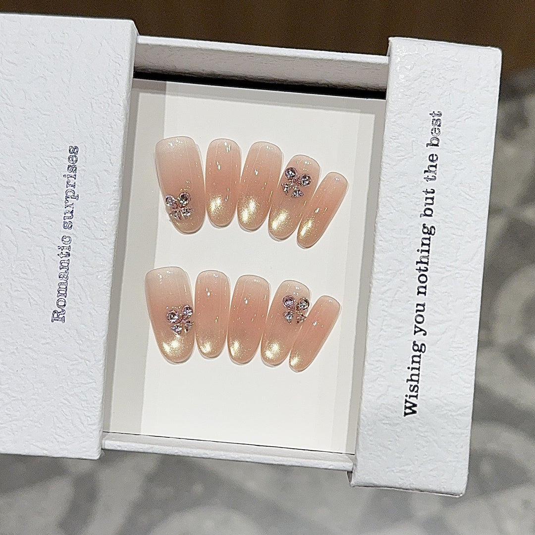 Elegant artificial nails with glitter and floral design Bowlift