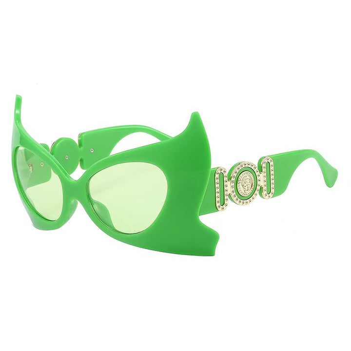Women Extravagant Sunglasses Frame with Eye-Catching Details Bowlift