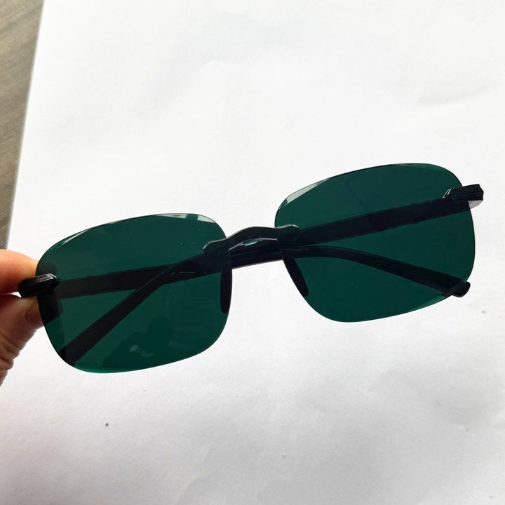 Chic Oversized Sunglasses Bowlift