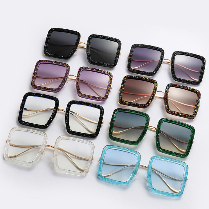Women's glamorous sunglasses with sparkling crystal frame Bowlift