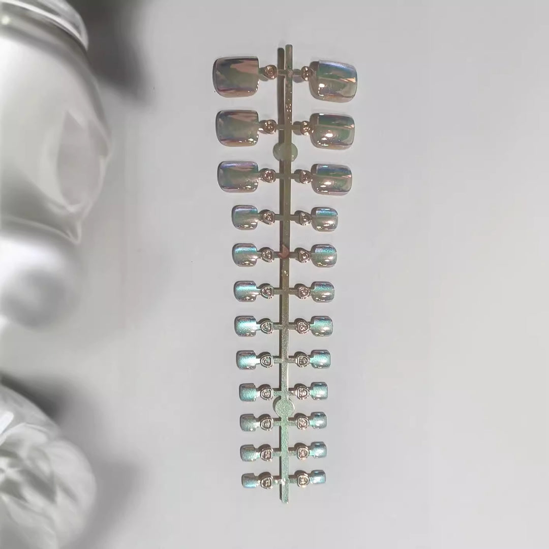 Premium Iridescent Nail Tips Bowlift