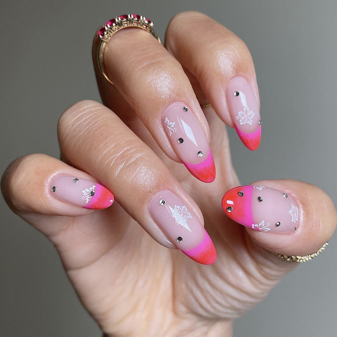Artistic Ombre Nail Art Extensions Bowlift
