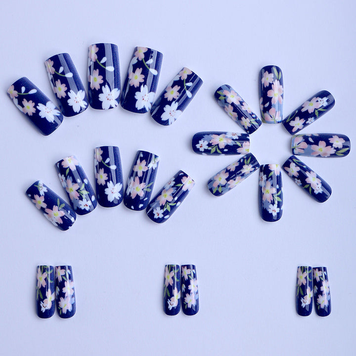Artificial Nails in Floral Design Bowlift