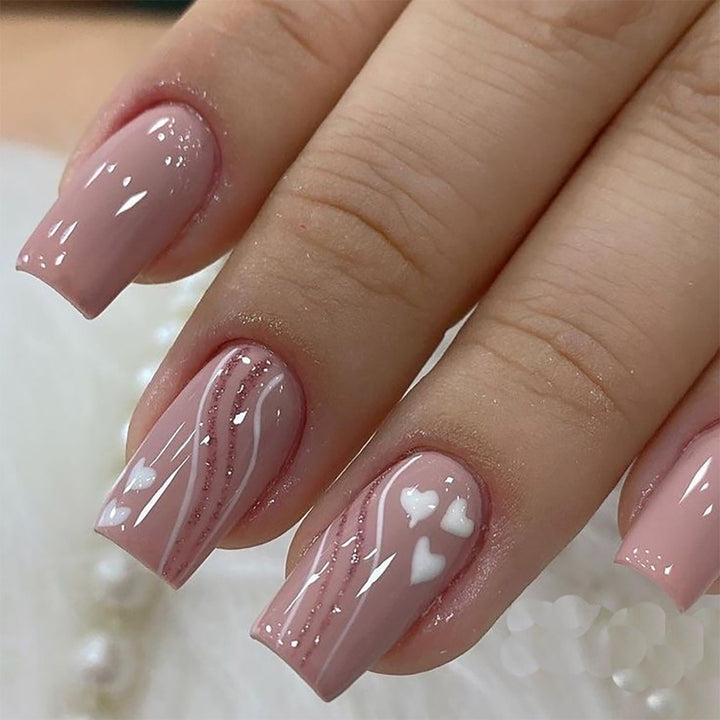 Heart-Patterned Press-On Nails Bowlift