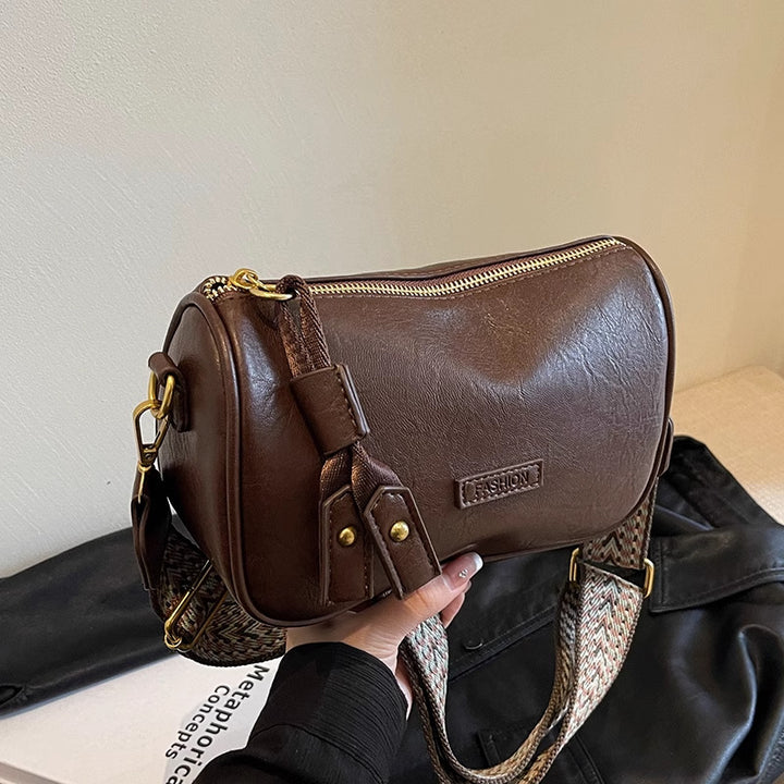 Elegant Zip-Closure Crossbody Bag Bowlift