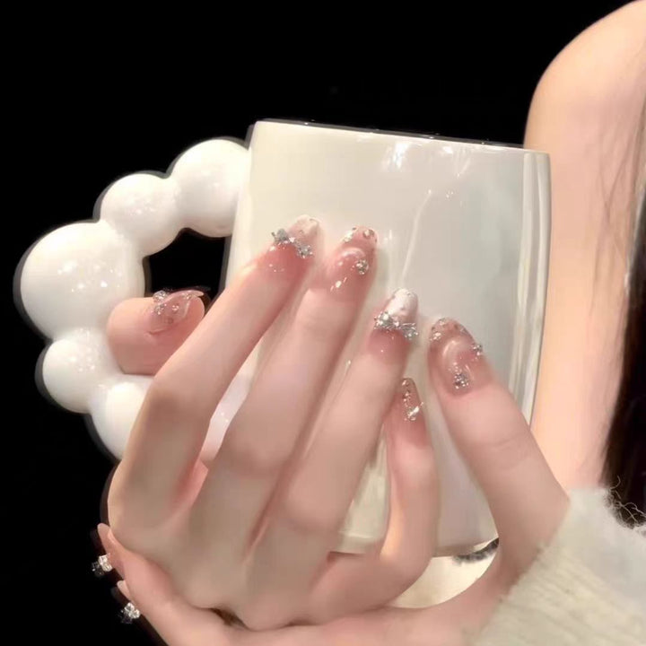 Elegant Rhinestone-Embellished Press-On Nails Bowlift