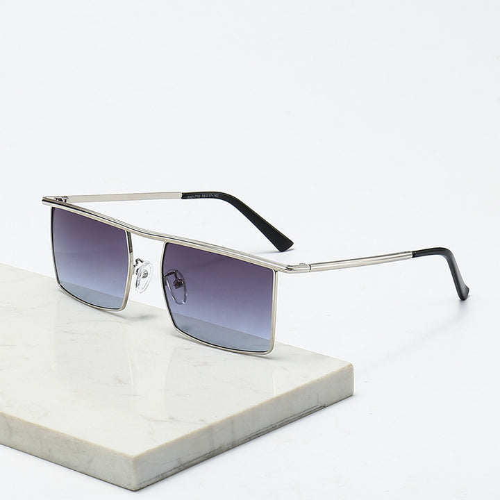 Women's fashionable sunglasses with intricate, rectangular frame Bowlift