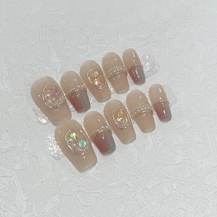 Decorative Press-On Nail Set with Gemstone Accents Bowlift